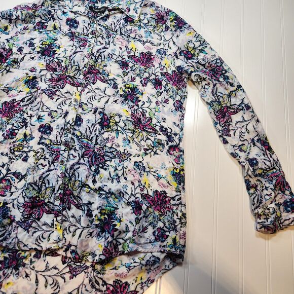 Relativity Medium Long Sleeve Button Up Medium Floral Blouse - Picture 3 of 10